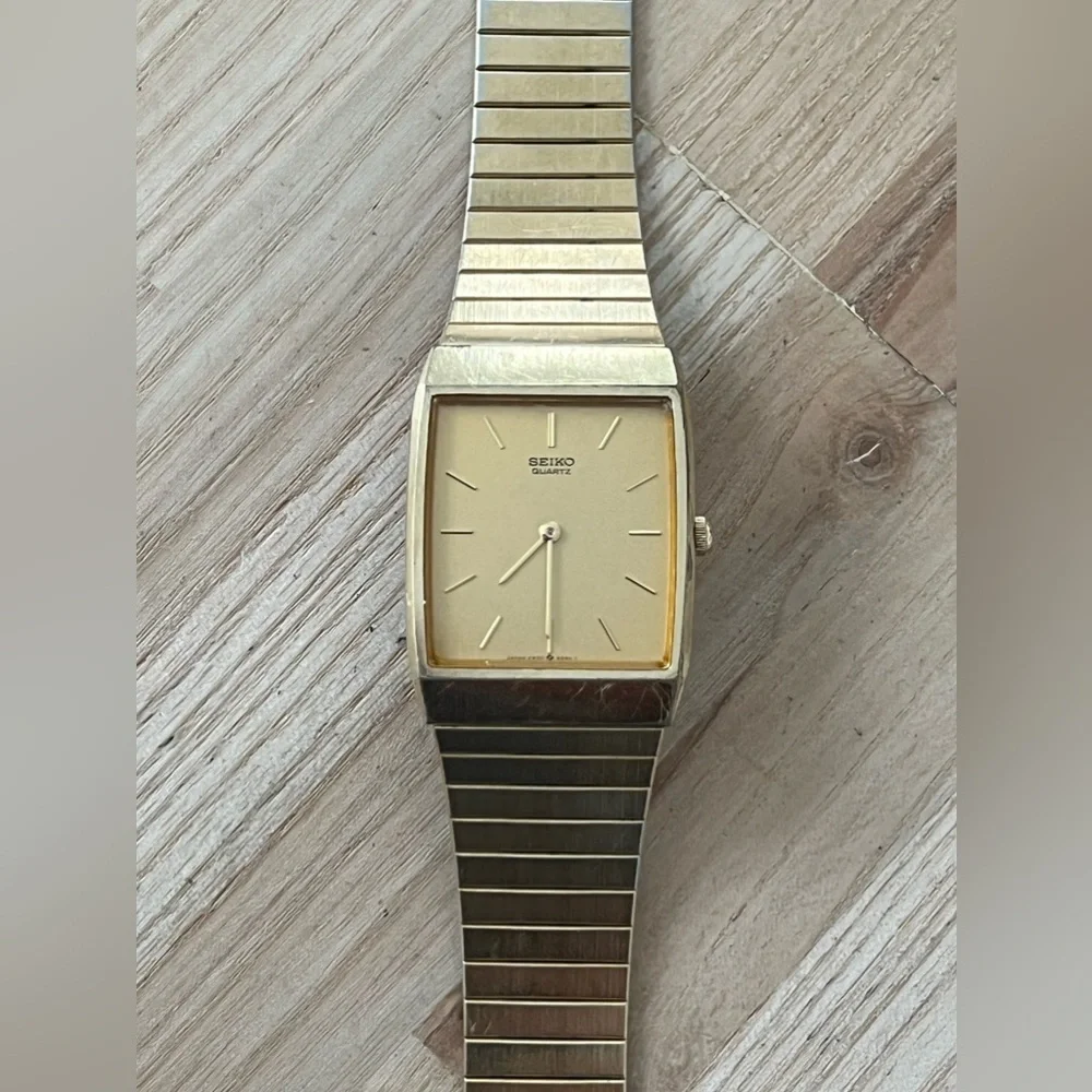 Seiko Men’s Vintage Watch Gold-Tone Rectangular Dial Adjustable Bracelet